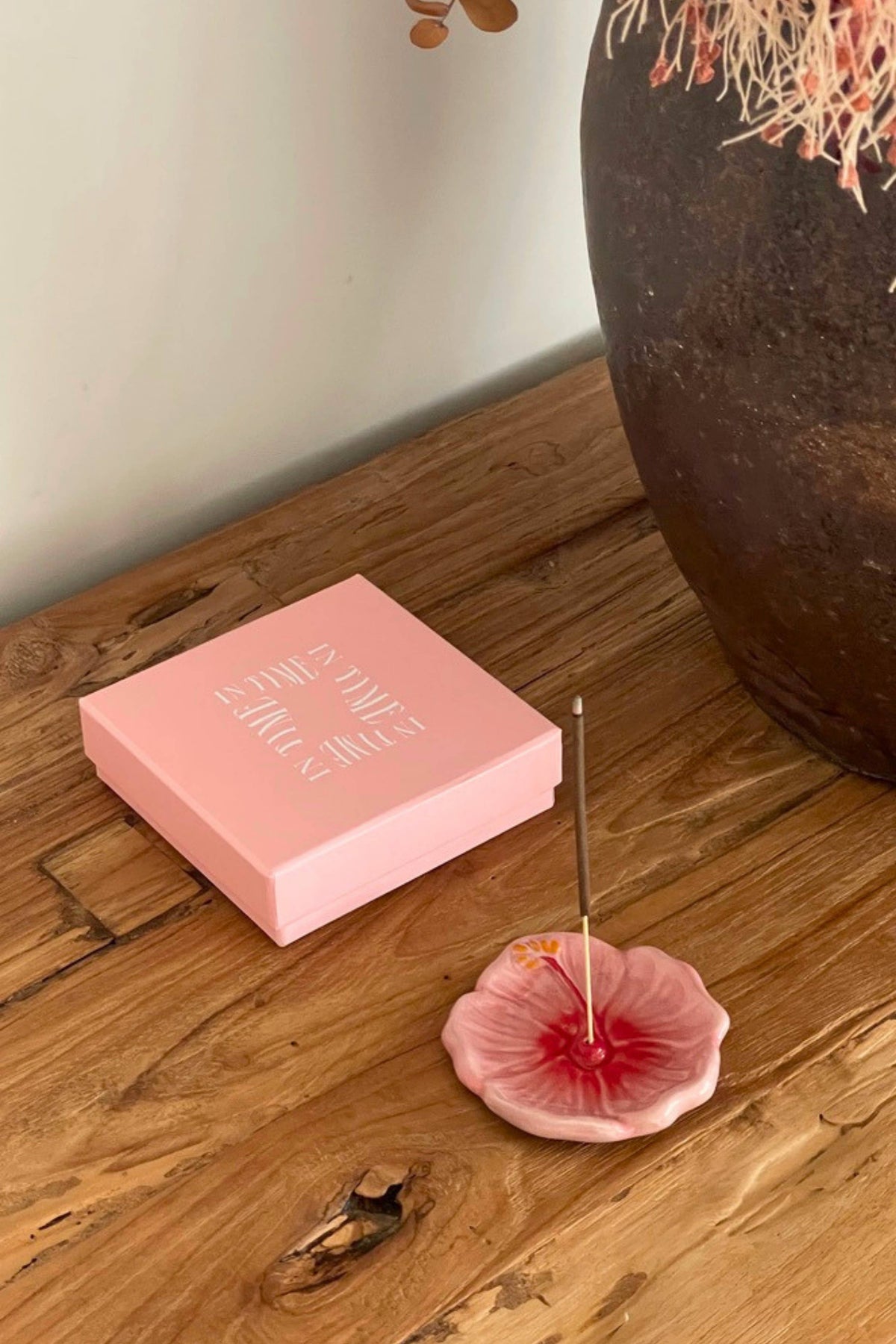 THE HIBISCUS INCENSE HOLDER | SUNSET RED by In Time Incense